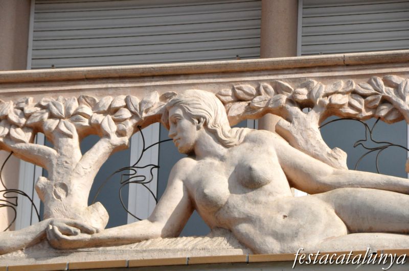 Sant Quirze del Vallès - Plaça Font de les Morisques