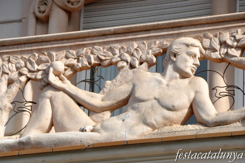 Sant Quirze del Vallès - Plaça Font de les Morisques
