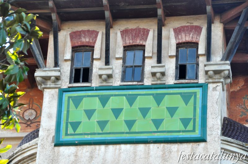 Cases modernistes a les Fonts