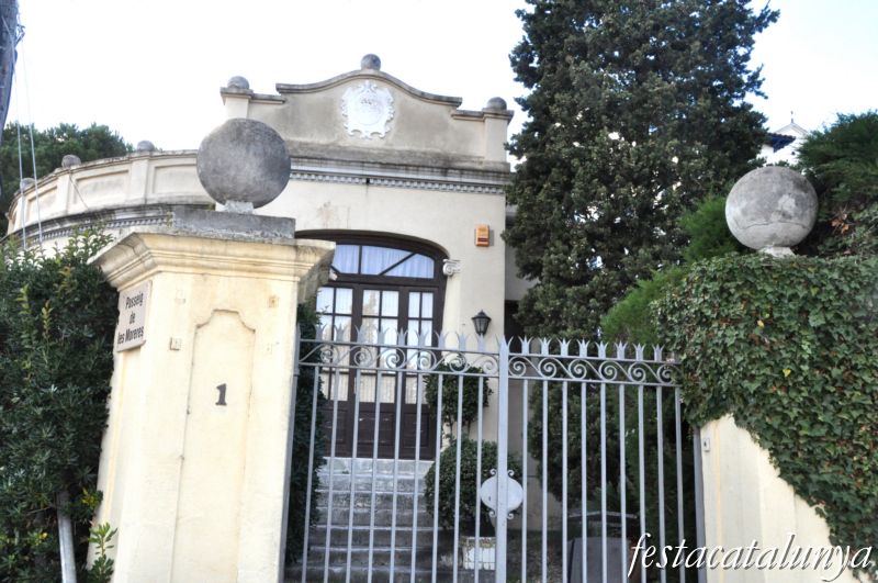 Sant Quirze del Vallès - Cases Modernistes a les Fonts (Passeig de les Moreres, núm. 1)