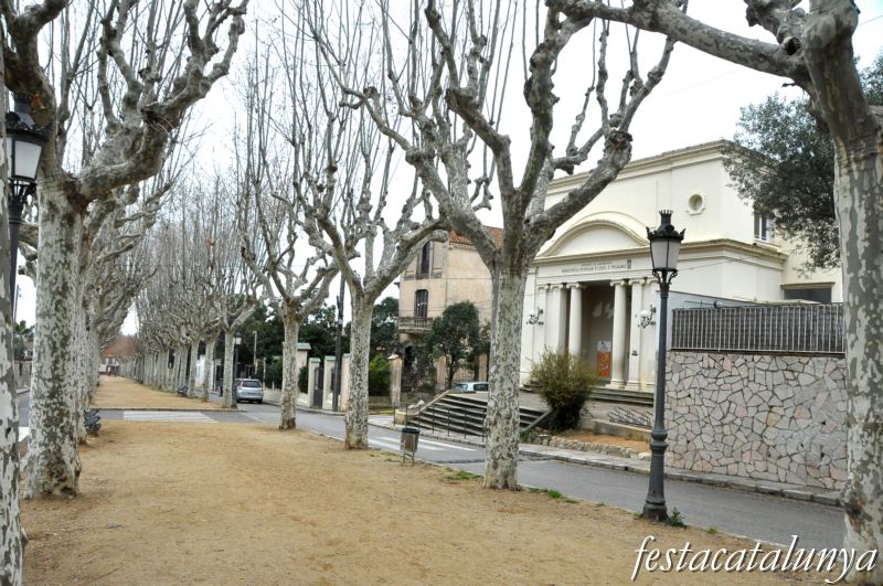 Canet de Mar - Passeig de la Misericòrdia(Biblioteca Pere Gual i Pujadas)