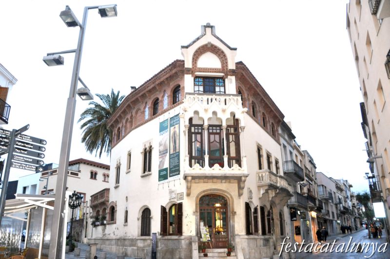 Casa-Museu Domènech i Montaner a Canet de Mar ***