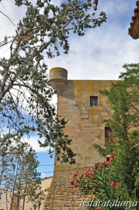 Castell de Montclar ***