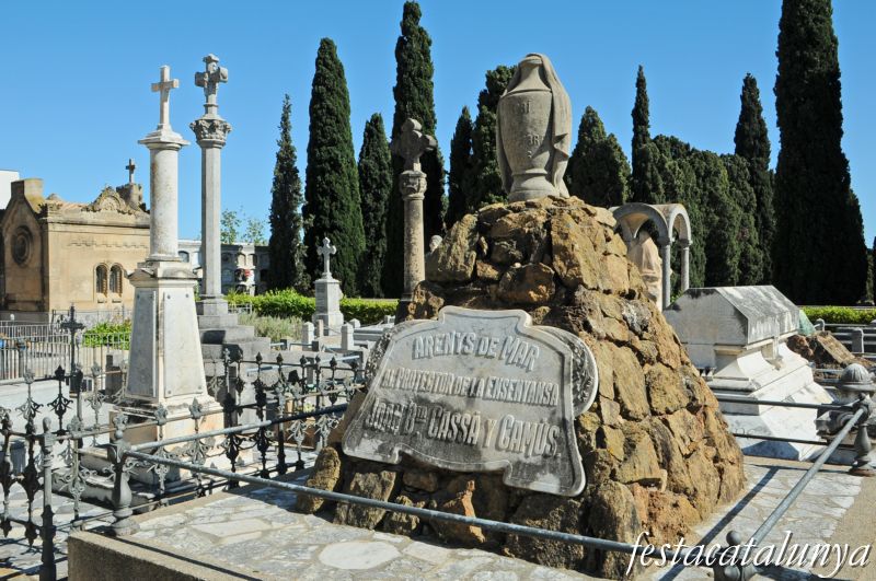 Arenys de Mar - Sepulcre de Joan Baptista Cassà i Camús