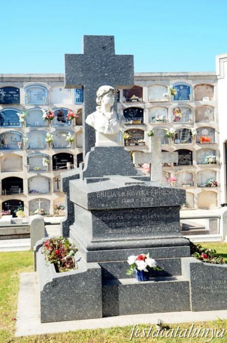 Arenys de Mar - Sepulcre d’Emília Rovira i Preses
