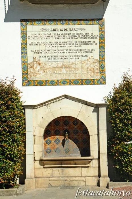 Arenys de Mar - Ajuntament i Arxiu Fidel Fita