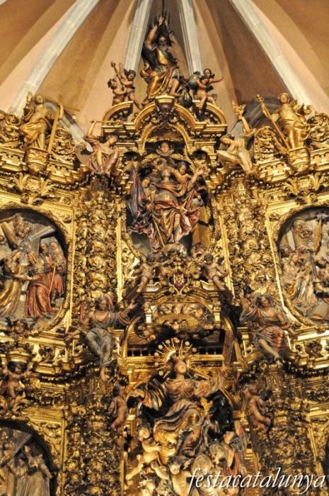 Arenys de Mar - Retaule major a l’església parroquial de Santa Maria