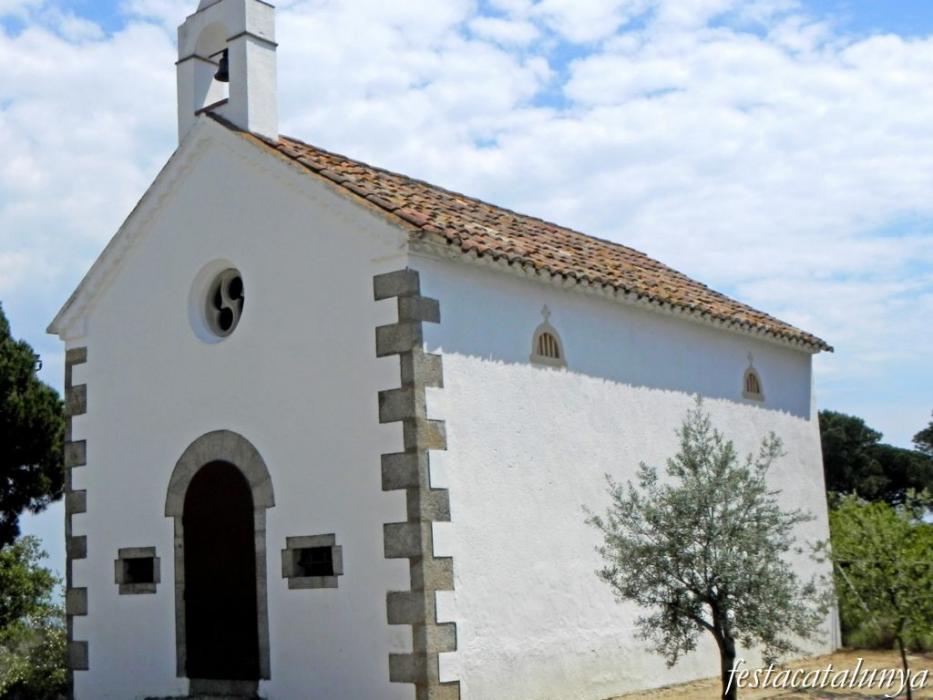 Cementiri i capella de Sant Sebastià de Cabrera de Mar