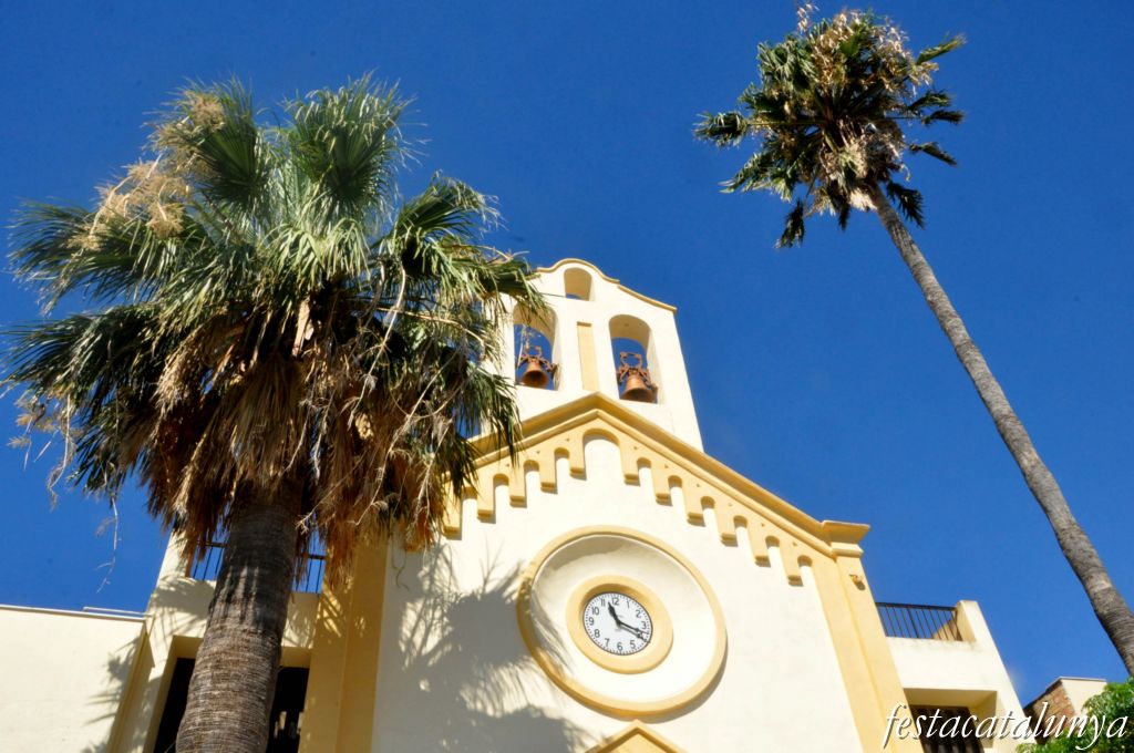 Sant Jaume d’Enveja - Campanar de l’església parroquial de Sant Jaume
