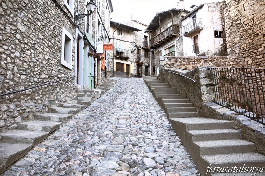 Nucli històric de Bellver de Cerdanya ***