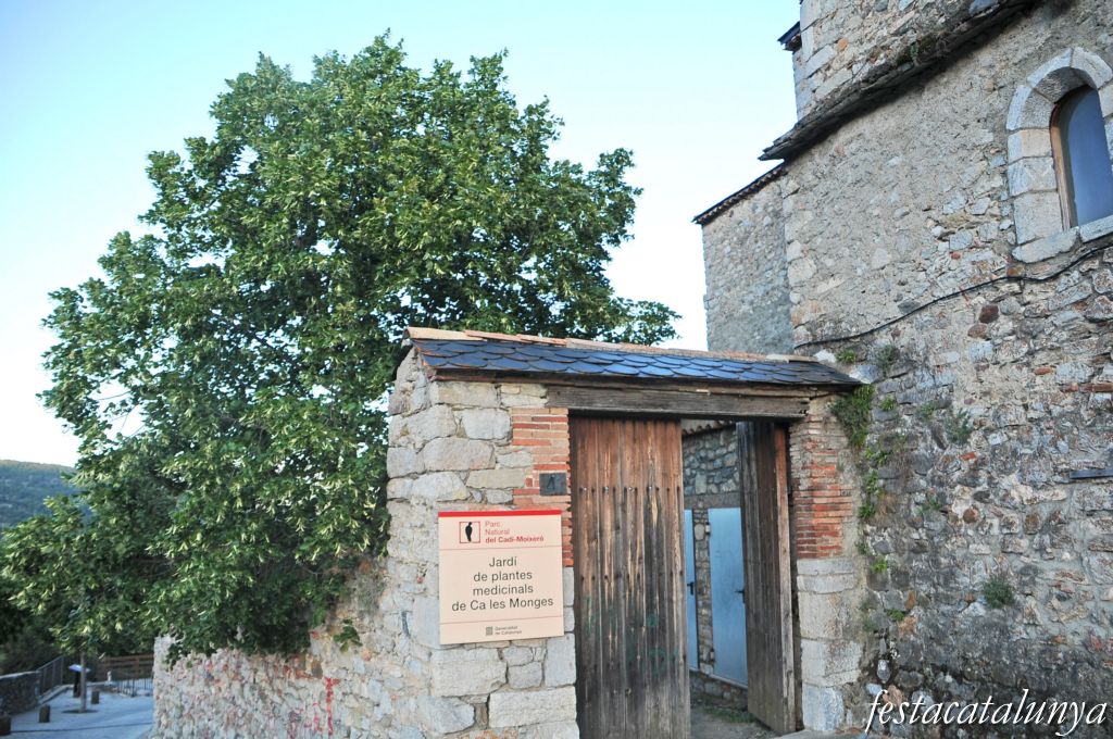 Bellver de Cerdanya - Nucli antic (Jardí de plantes medicinals de ca les Monges)