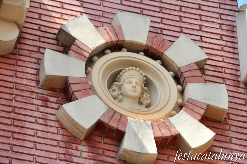 Carrer de Sant Martí i carrer Sant Ramon de Cerdanyola del Vallès
