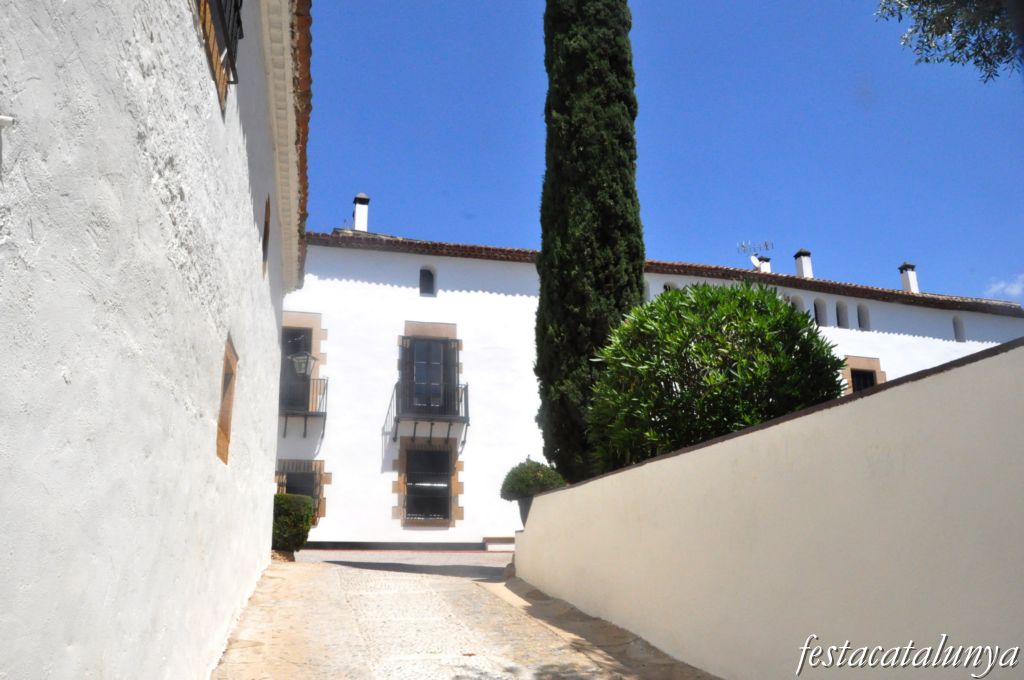 Esplugues de Llobregat - Conjunt Històric del Turó de la Sagrera - Cases Pairals (Can Cortada)