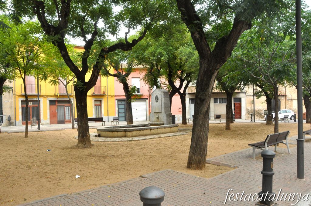 Plaça de Mn. Cinto Verdaguer