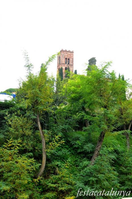 Sant Pere de Vilamajor - Torre roja o campanar de Sant Pere
