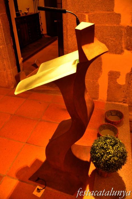 Sant Pere de Vilamajor - Església de Sant Pere (Faristol de Josep Plandiura)