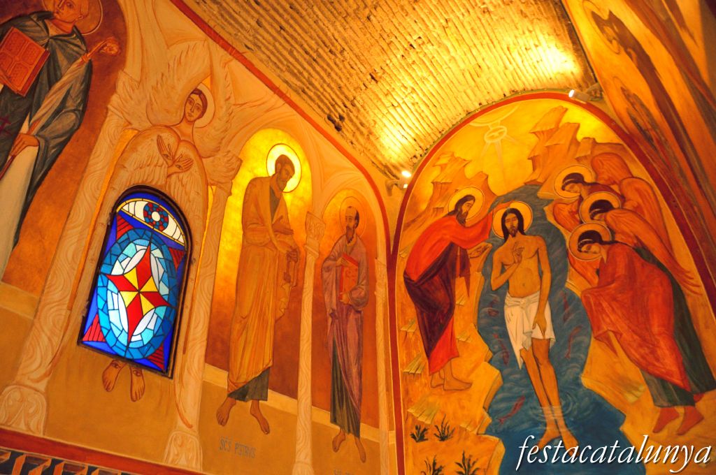 Sant Pere de Vilamajor - Església de Sant Pere (Murals del Baptisteri de Raül Galusca)