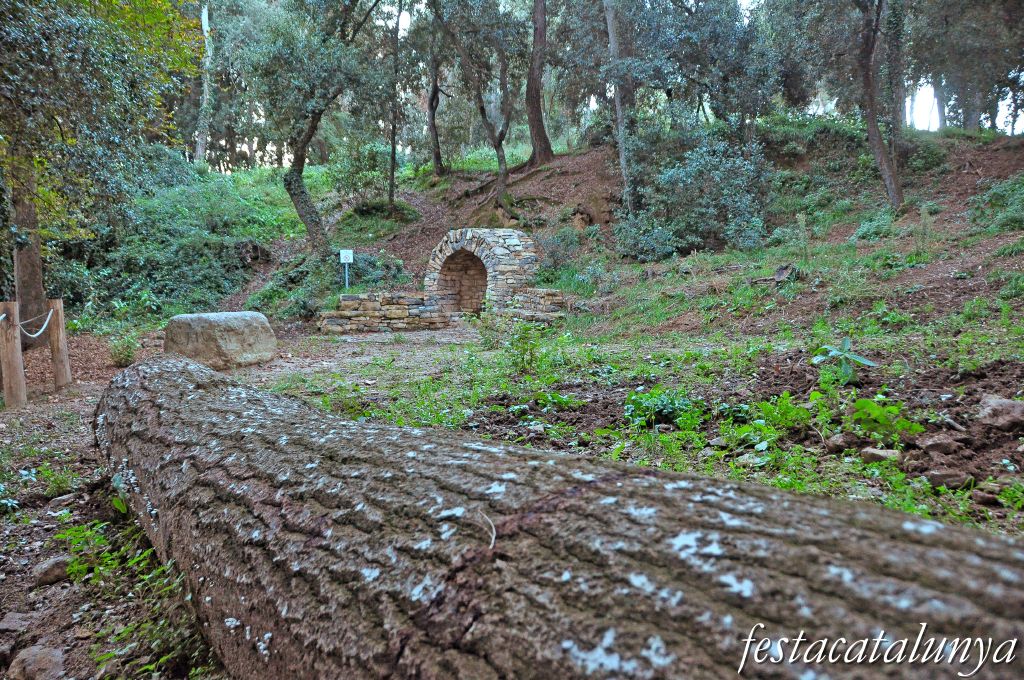 Santa Eulàlia de Ronçana - Font d’Abril