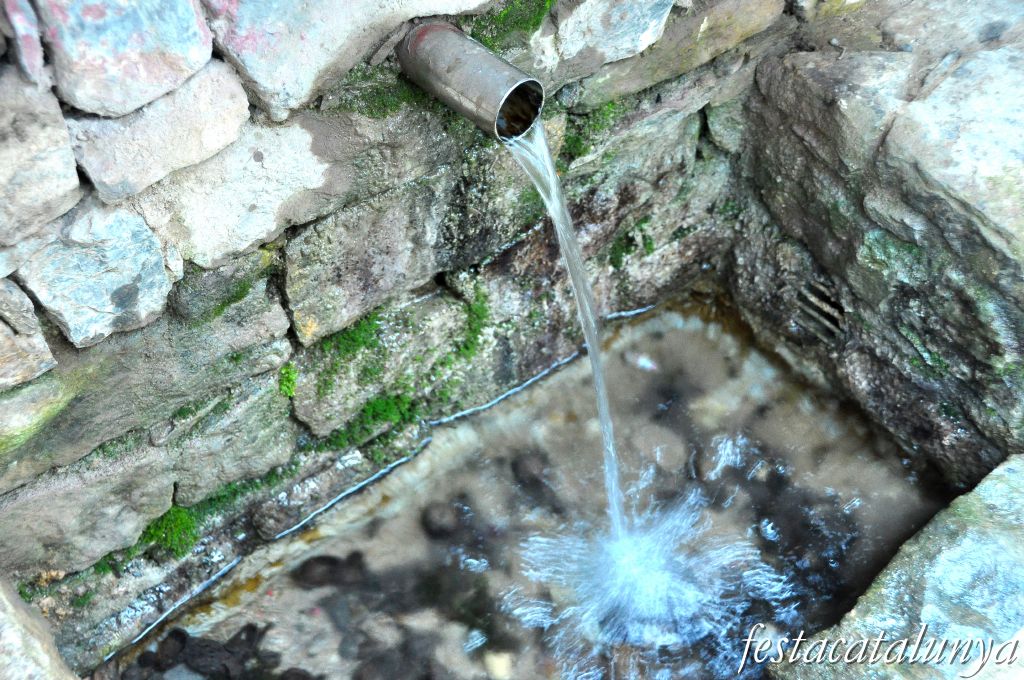 Santa Eulàlia de Ronçana - Font d’Abril