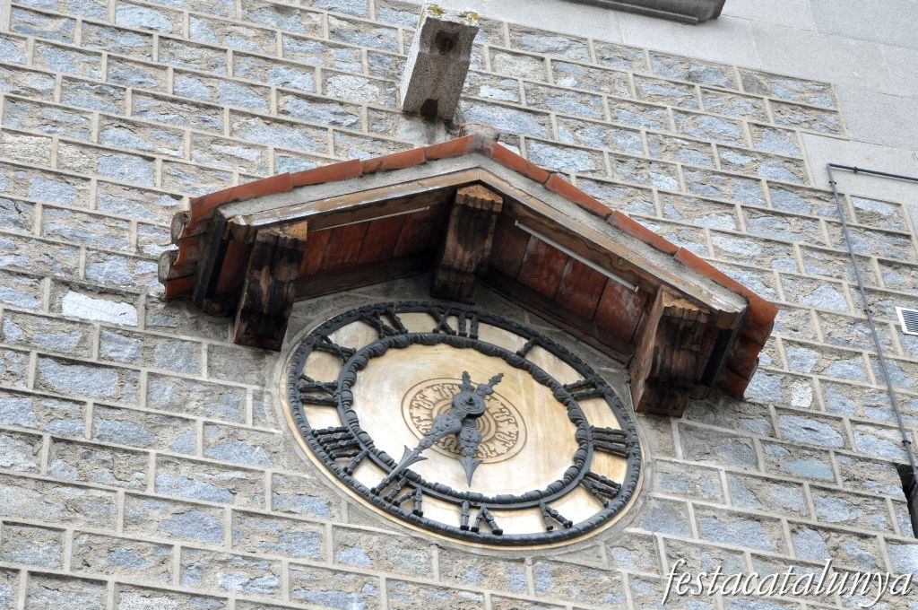 Llinars del Vallès - Edifici de la Caixa de Pensions