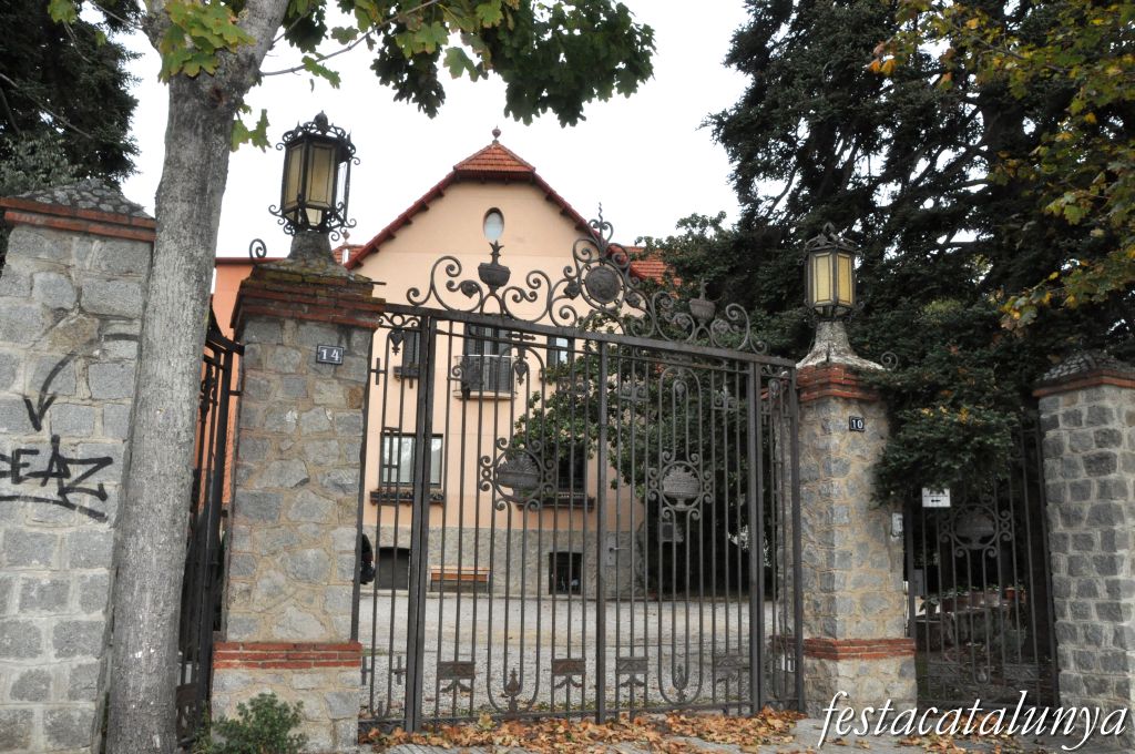 Llinars del Vallès - Torres d’estiueig (Torre Magret)