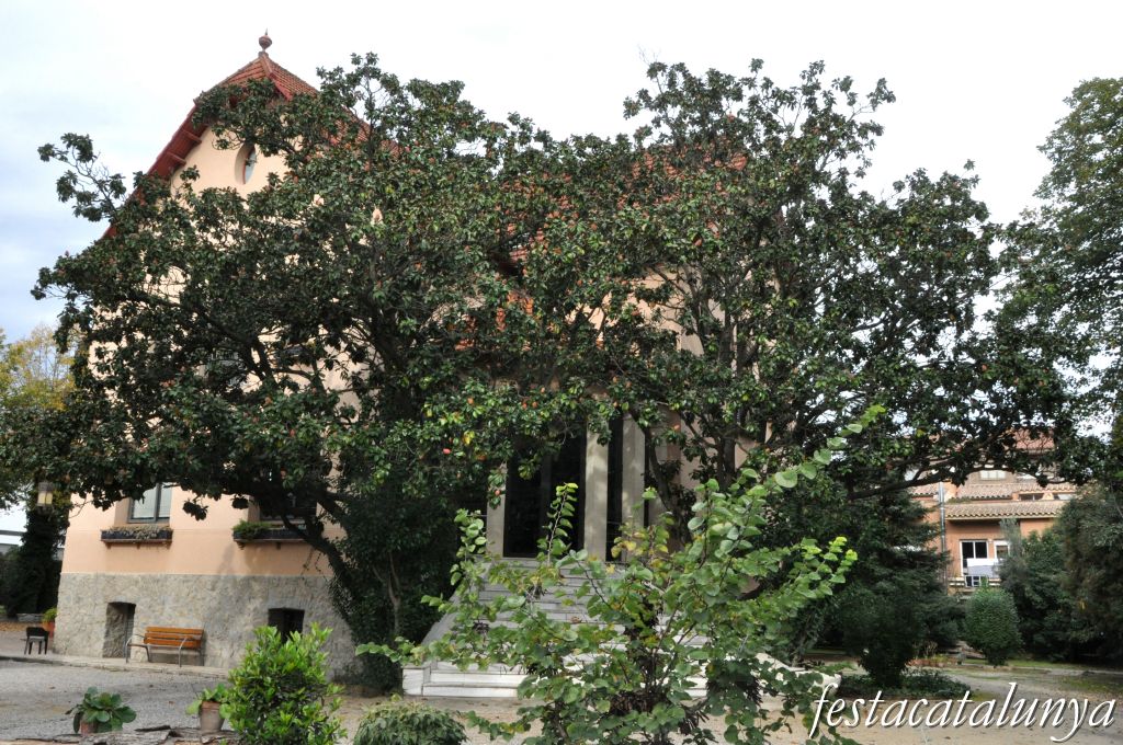 Llinars del Vallès - Torres d’estiueig (Torre Magret)