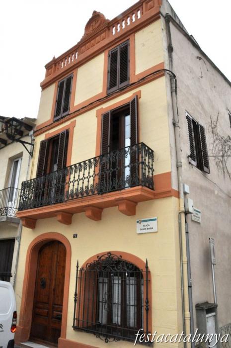 Llinars del Vallès - Plaça de Santa Maria