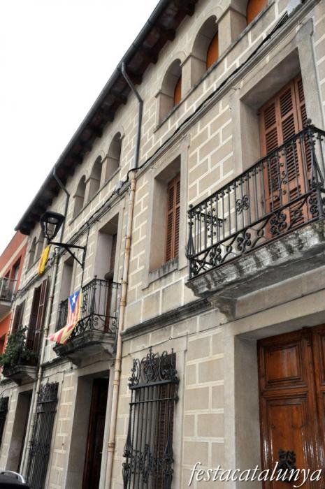 Llinars del Vallès - Plaça de Santa Maria