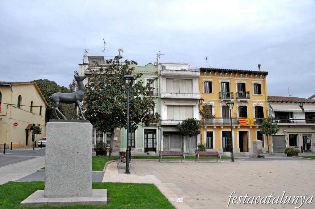 Plaça de Santa Maria de Llinars del Vallès