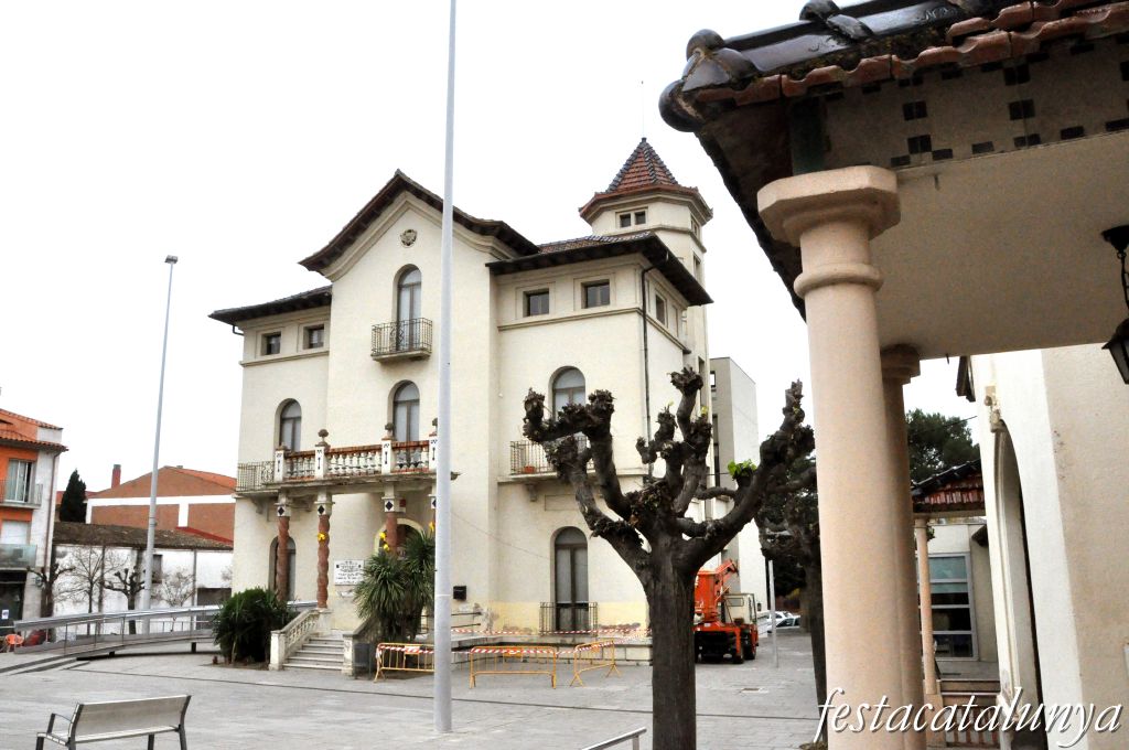 Roca del Vallès, La - Ajuntament, antic can Gol