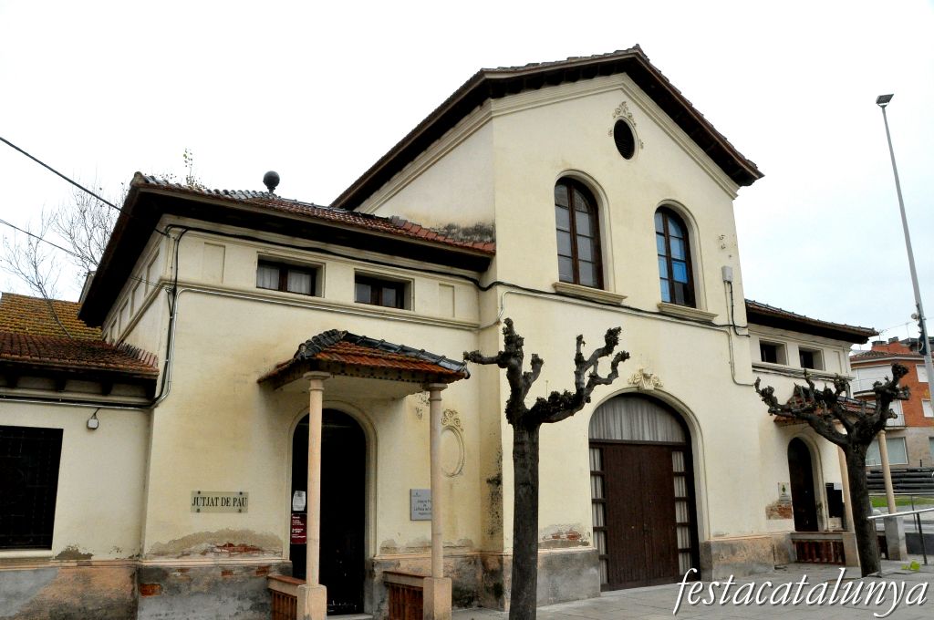Roca del Vallès, La - Ajuntament, antic can Gol