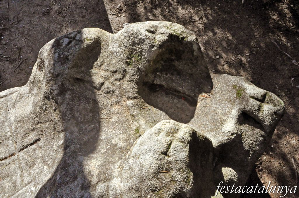 Roca del Vallès, La - Pedra de les Creus