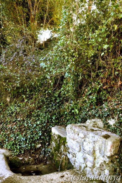 Pobla de Claramunt, La - Can Solà (Font)