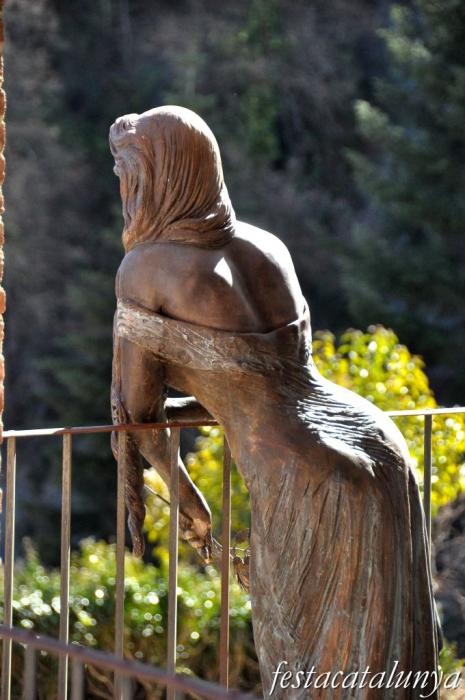 Escultures al carrer a la Pobla de Claramunt ***