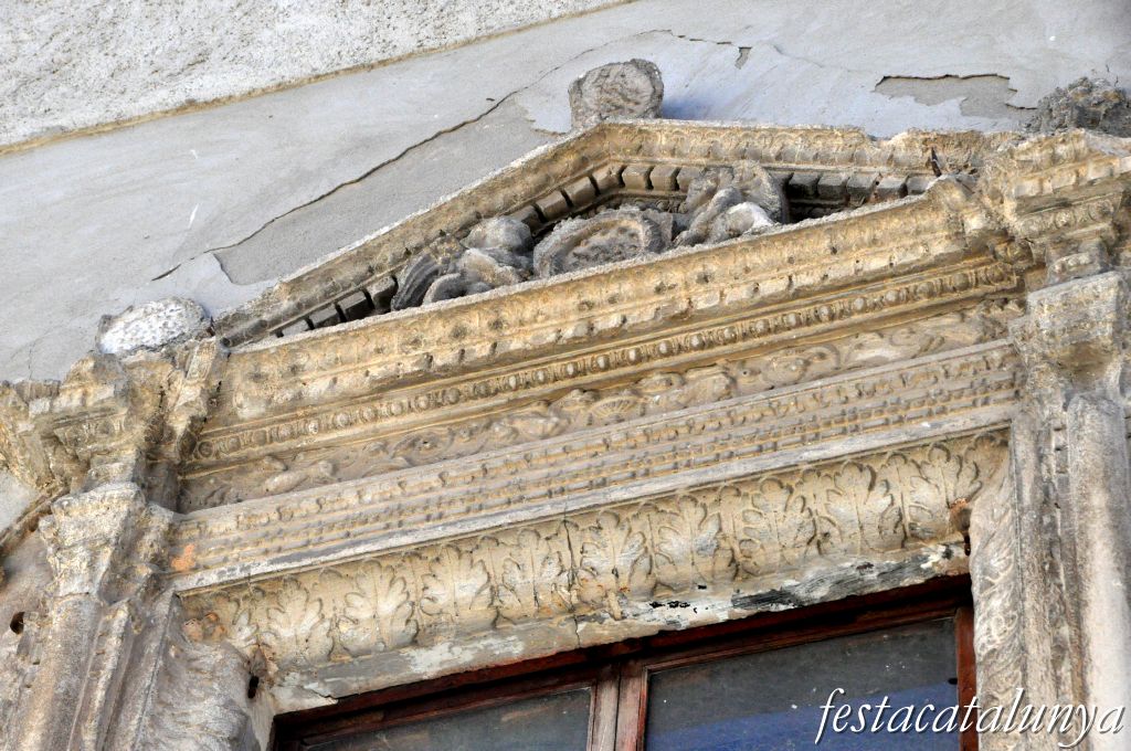 Pobla de Claramunt, La - Nucli antic (Finestres de cal Coca o cal Marí)