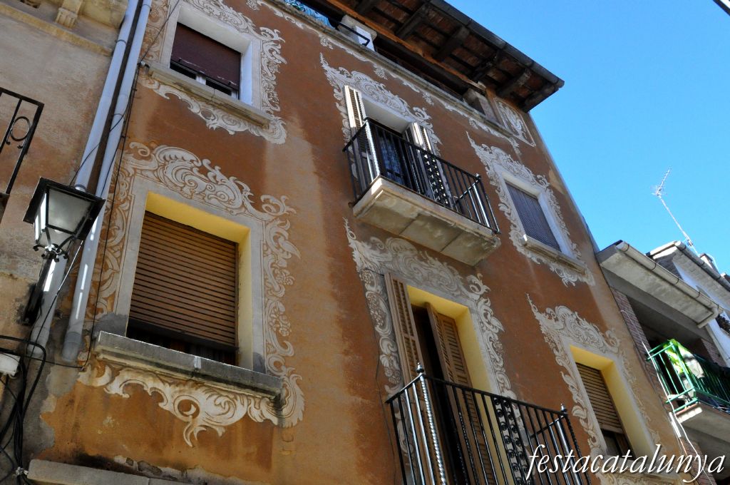Pobla de Claramunt, La - Nucli antic (Esgrafiats d'Antoni Sabaté i Joan Padró)