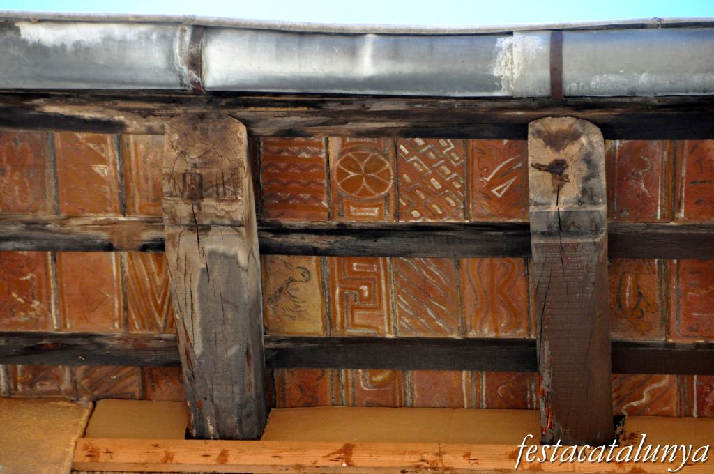 Pobla de Claramunt, La - Nucli antic (Esgrafiats d'Antoni Sabaté i Joan Padró)