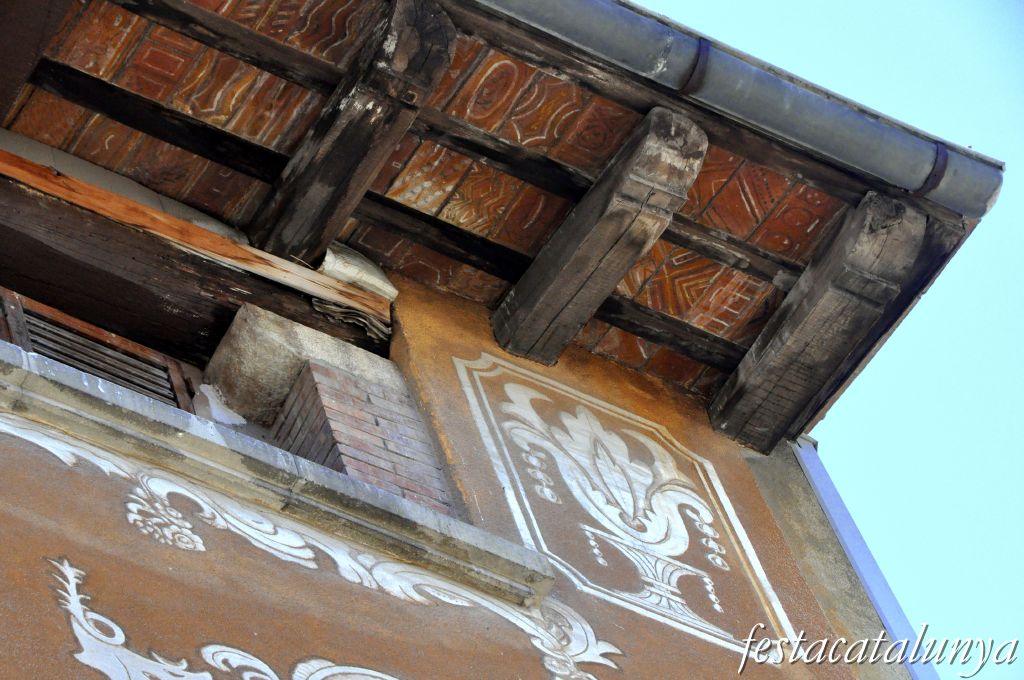 Pobla de Claramunt, La - Nucli antic (Esgrafiats d'Antoni Sabaté i Joan Padró)