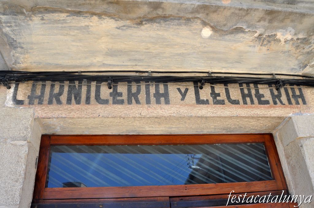 Vilagrassa - Nucli antic (Llindes de cases notables)