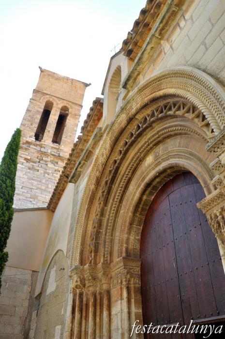 Vilagrassa - Portalada romànica de l'església de Santa Maria