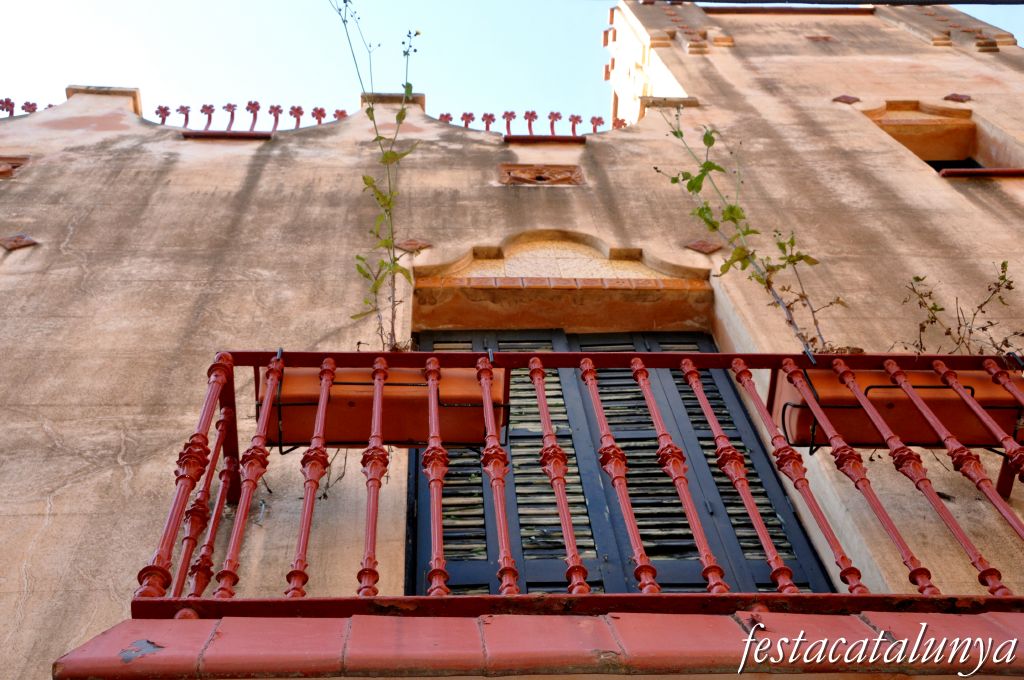 Sant Just Desvern - Torre Canigó (Passatge Joaquim Petit, 5)