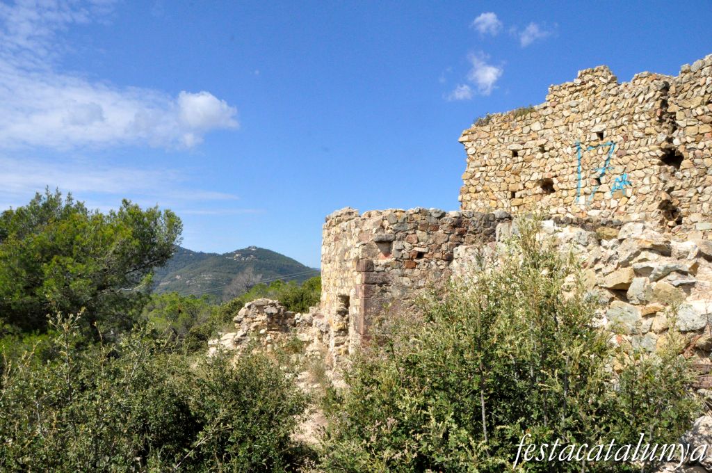 Bigues i Riells - Castell de Montbui