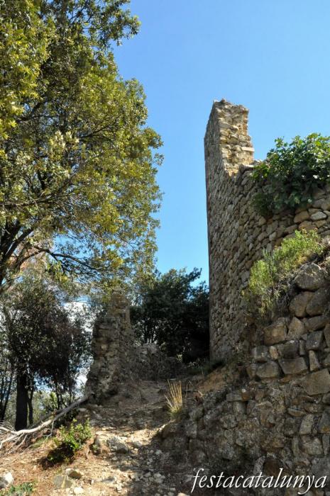 Bigues i Riells - Castell de Montbui