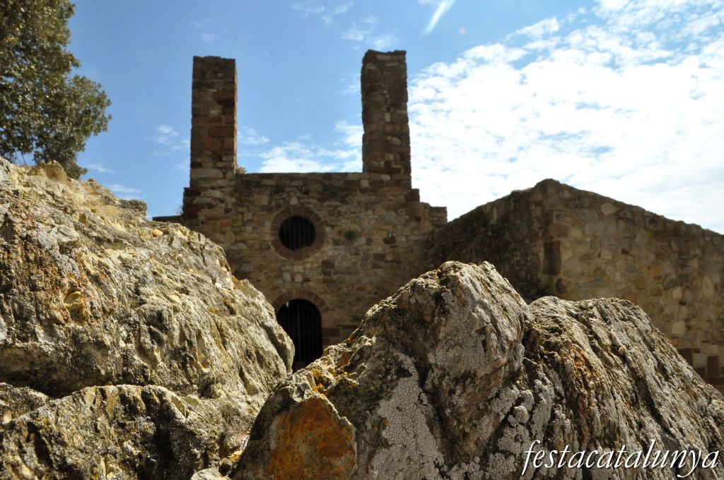 Sant Mateu de Montbui a Bigues i Riells del Fai ***