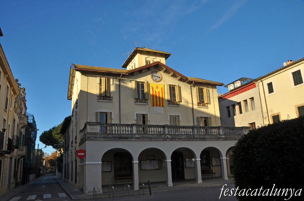 Cardedeu - Ajuntament, antiga torre Lligué