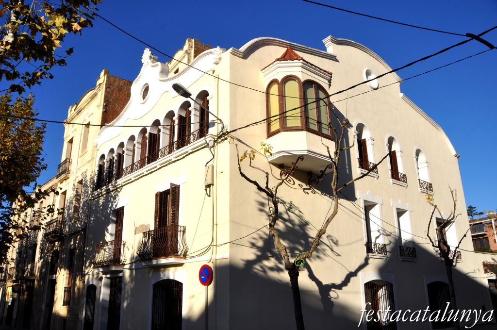 Casa Llibre de Cardedeu ***