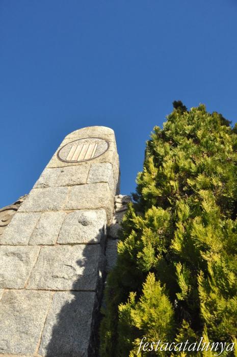 Cardedeu - Porta principal (Cementiri municipal)