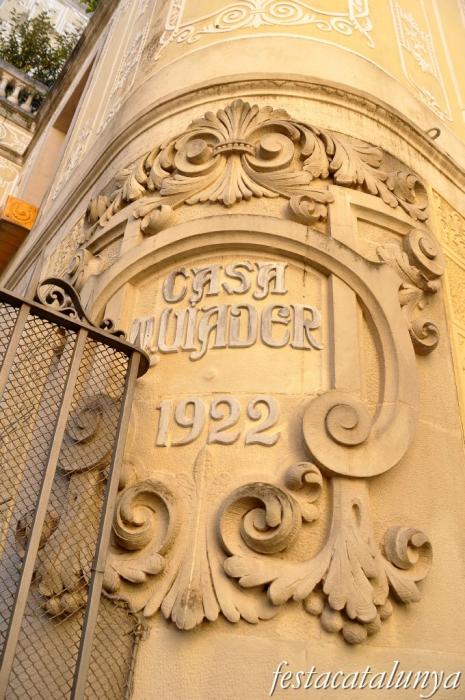 Casa Viader de Cardedeu ***