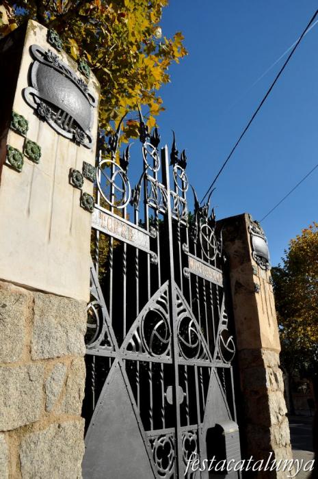 Torre Montserrat o Torre Gual de Cardedeu ***