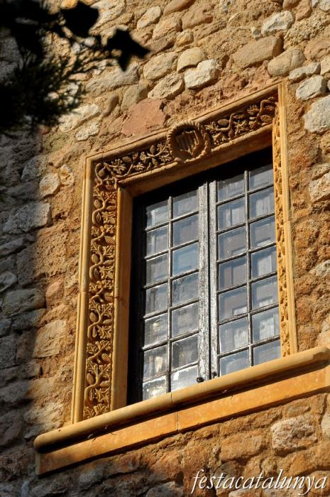 Castell de Fontanet o de Piera ***